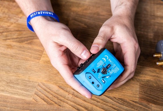 Wall chargers vs. wireless chargers: Our tech expert breaks down which will give a better charge