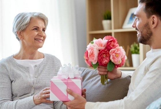 Best mother-in-law gifts on a budget