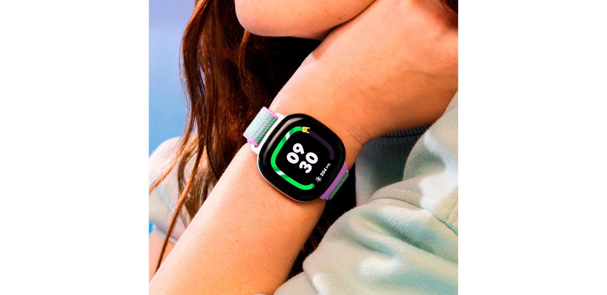 Google Fitbit Ace LTE - Spicy Zing