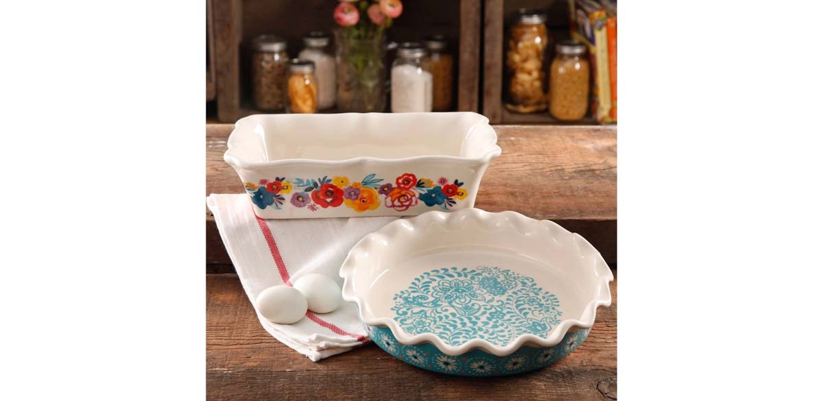 The Pioneer Woman 14.57-inch Stoneware Pie &amp; Tart Pan, 2 Count