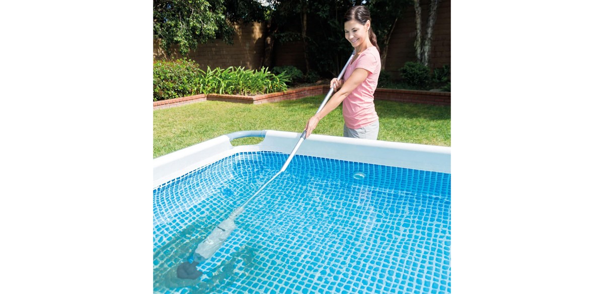 Intex Handheld Aboveground Swimming Pool and Spa Vacuum Cleaner Intex Handheld Aboveground Swimming Pool and Spa Vacuum Cleaner