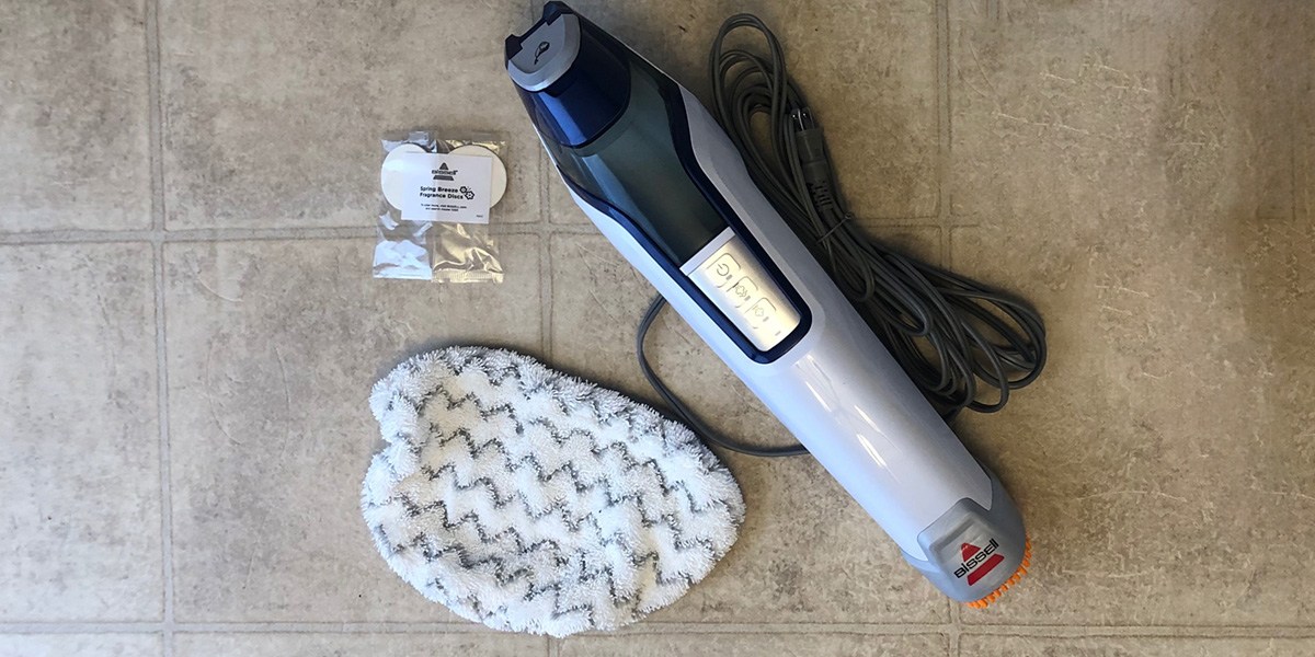 Bissell PowerFresh Deluxe 1806 accessories on floor Bissell PowerFresh Deluxe 1806 accessories on floor