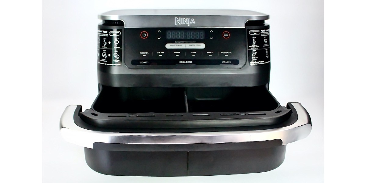 Front view of Ninja Foodi FlexBasket Air Fryer with open basket Front view of Ninja Foodi FlexBasket Air Fryer with open basket