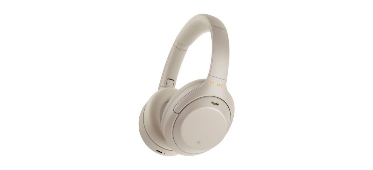 Sony WH1000XM4 Noise-Canceling Headphones in the color &quot;silver&quot;