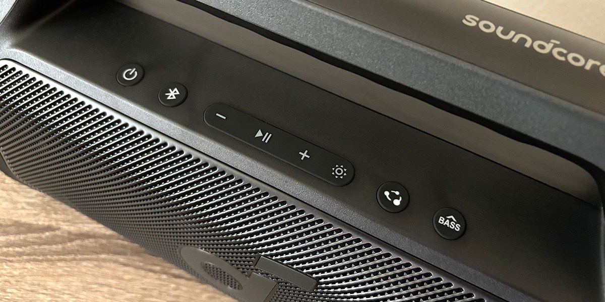 Closeup of Boom 2 Plus control panel Closeup of Boom 2 Plus control panel