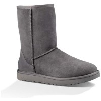 UGG Women's Classic Short II Fashion Boot