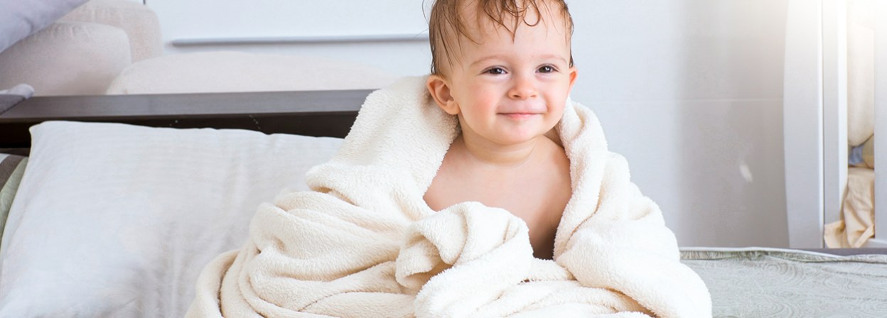 https://cdn12.bestreviews.com/images/v4desktop/chubby/bath-towels-for-kids-997512.jpg?p=r780-274_z1.6