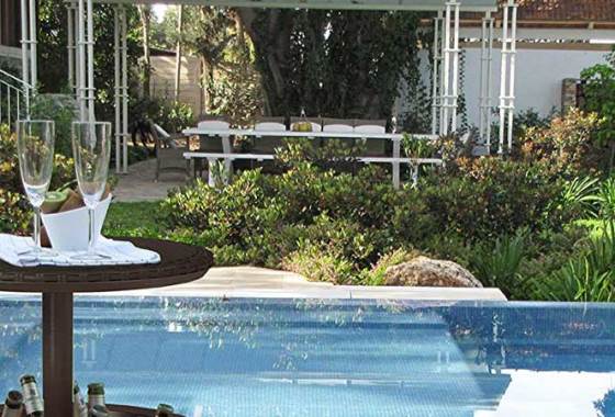 Best Portable Bar Tables