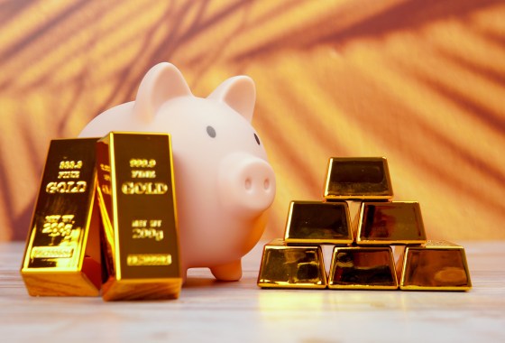 Gold vs. silver: Which is the better investment for 2026?