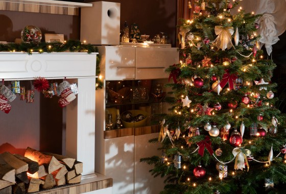 Break out the nostalgic decor because ‘Tacky Christmas’ is back