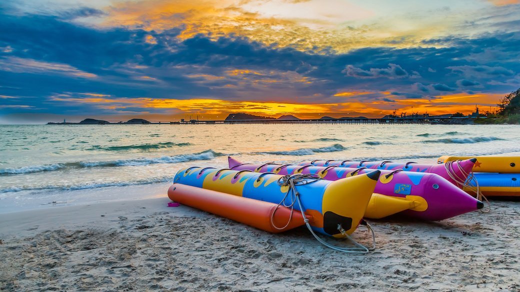 5 Best Towable Tubes For Boating - Jan. 2021 - BestReviews