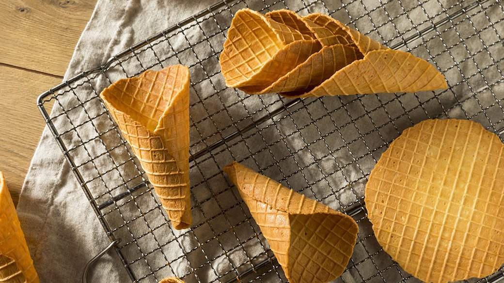 9 Best Waffle Cone Makers We've Tested in 2023 - TheLadyChef