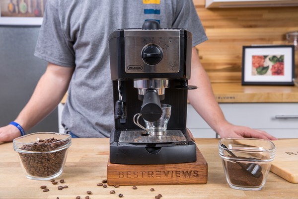 https://cdn12.bestreviews.com/images/v4desktop/image-full-page-600x400/01-best-espresso-machines-3f2d6c.jpg?p=w900