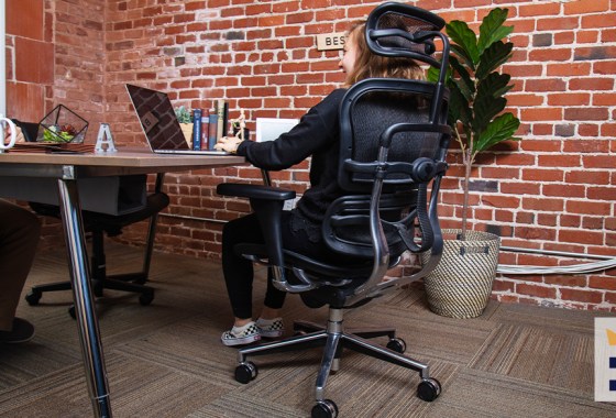 Best ergonomic chair with footrest