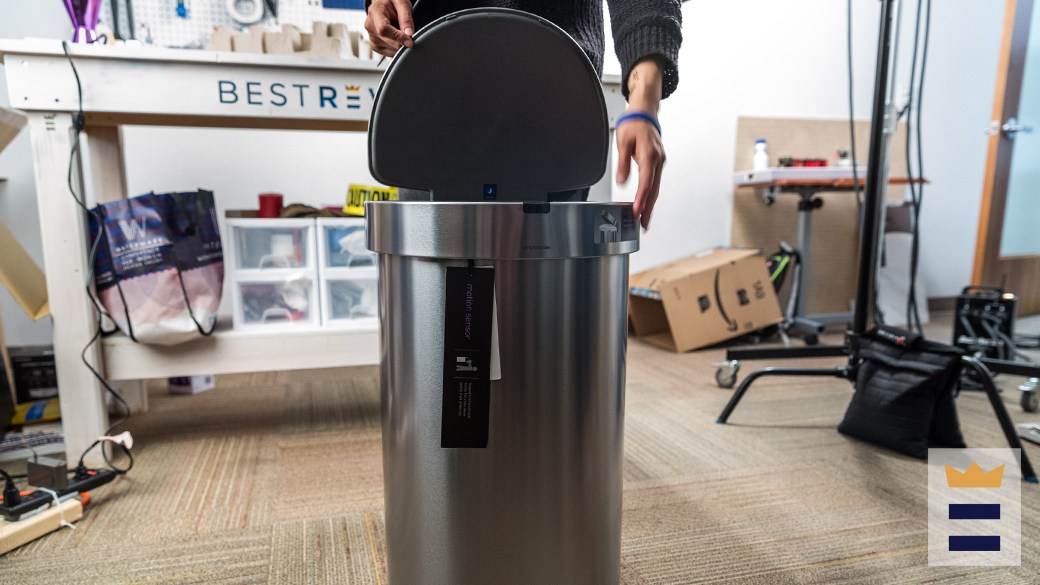 The best touchless trash can