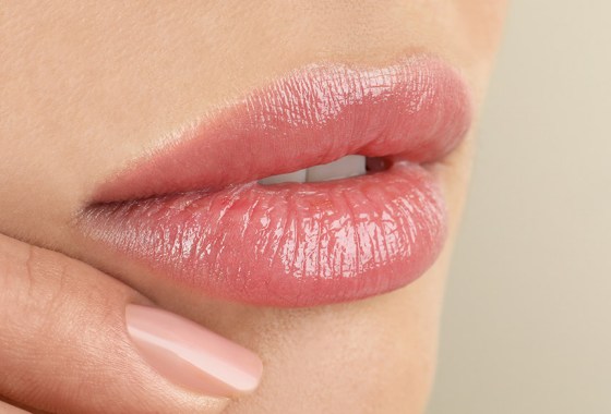 6 most popular lip plumpers at Sephora