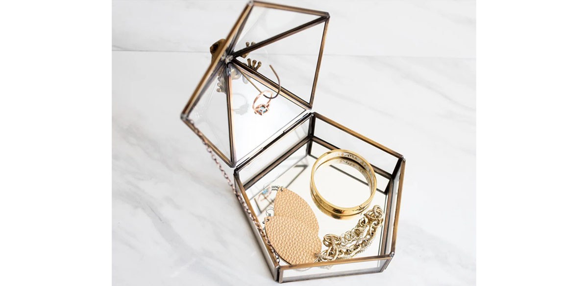 1-Everly Quinn Glass Jewelry Box-practical-magic-2-merch