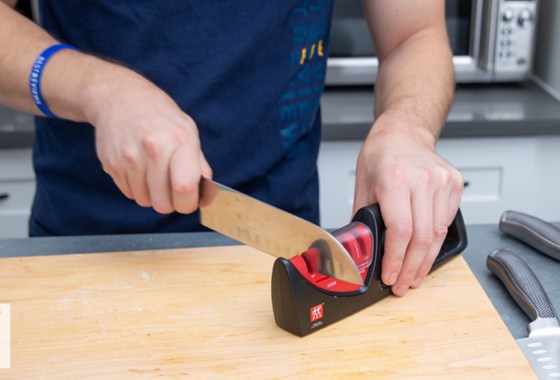 How to sharpen kitchen knives