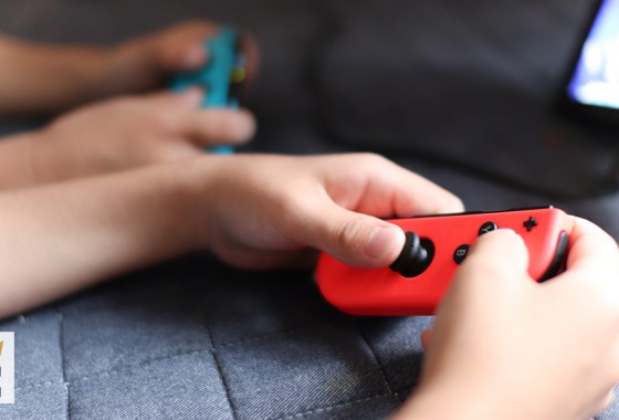 Nintendo Switch SNES controller vs. Nintendo Switch Gamecube controller