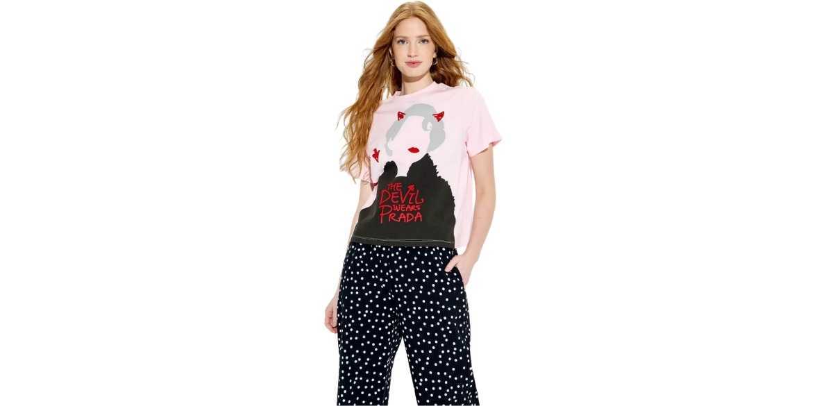 Women's The Devil Wears Prada Miranda Scribble Short Sleeve Graphic T-Shirt - Pink