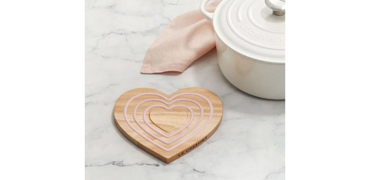 Le Creuset Heart Magnetic Wooden Trivet