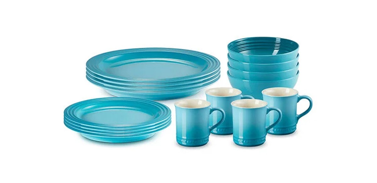 Le Creuset Vancouver 16-Piece Dinnerware Set