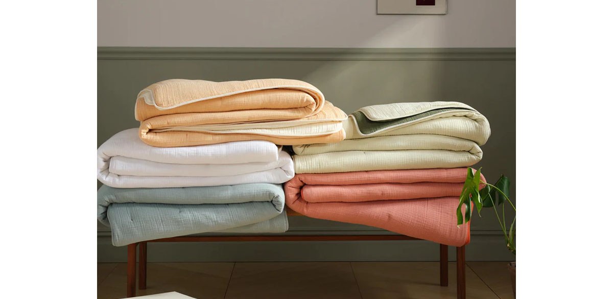 Breezeweave Reversible Cotton Comforter