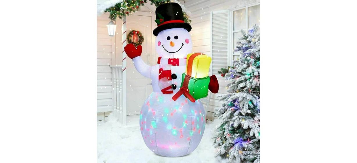 Belita inflatable snowman on lawn