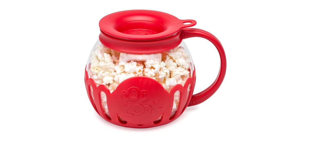Ecolution Patented Micro-Pop Microwave Popcorn Popper with popcorn in it