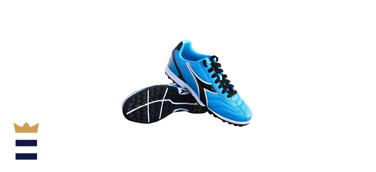 Diadora Capitano: Women’s Turf Soccer Shoes