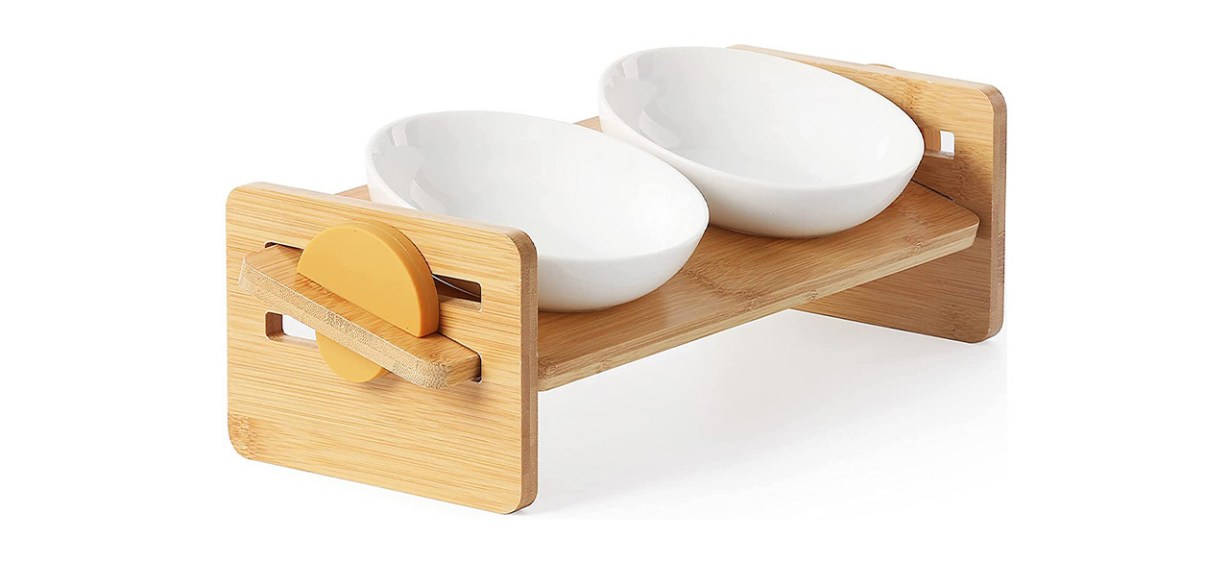 Fukumaru Tilted And Raised Ceramic Bowls