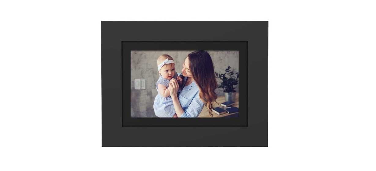 SimplySmart Home PhotoShare Friend and Family Digital Photo Frame
