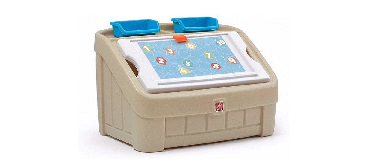 Step2 2-in-1 Toy Box &amp; Art Lid.