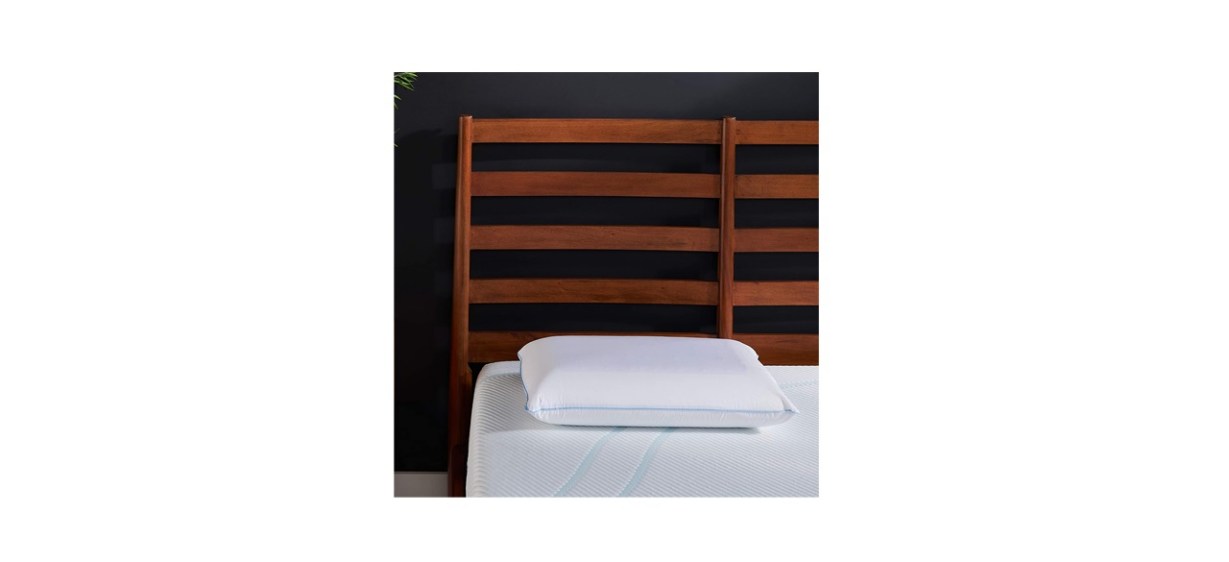 Tempur-Pedic TEMPUR-Cloud Breeze Cooling Pillow
